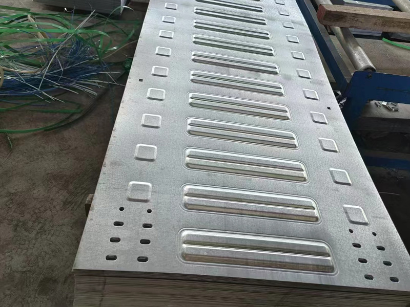 节能瓦楞电缆桥架