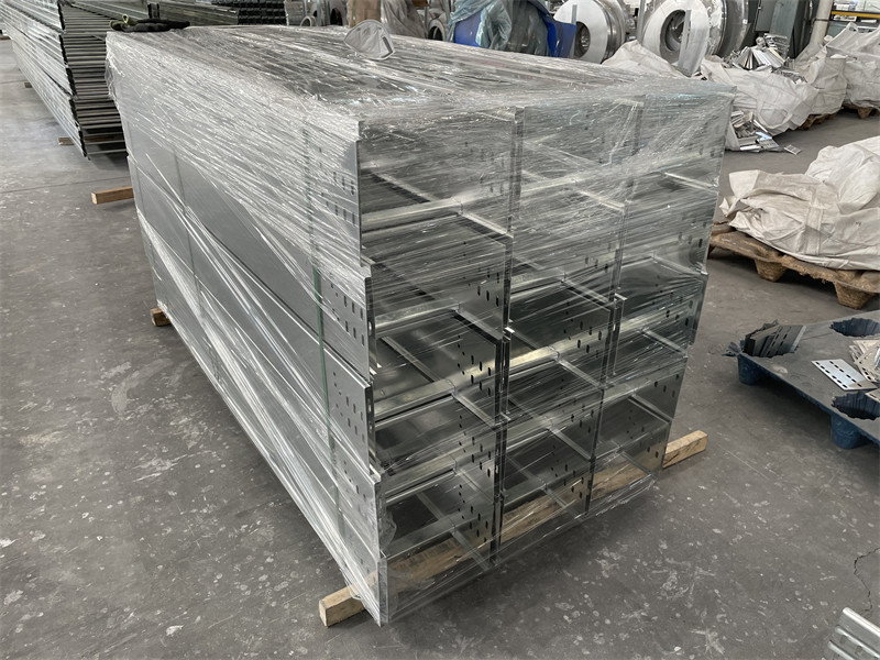 梯架式电缆桥架