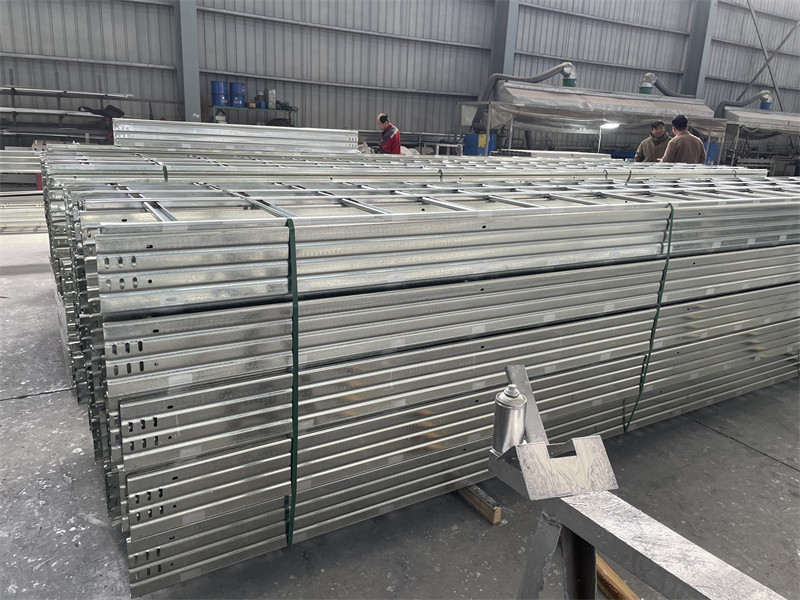 梯架式电缆桥架